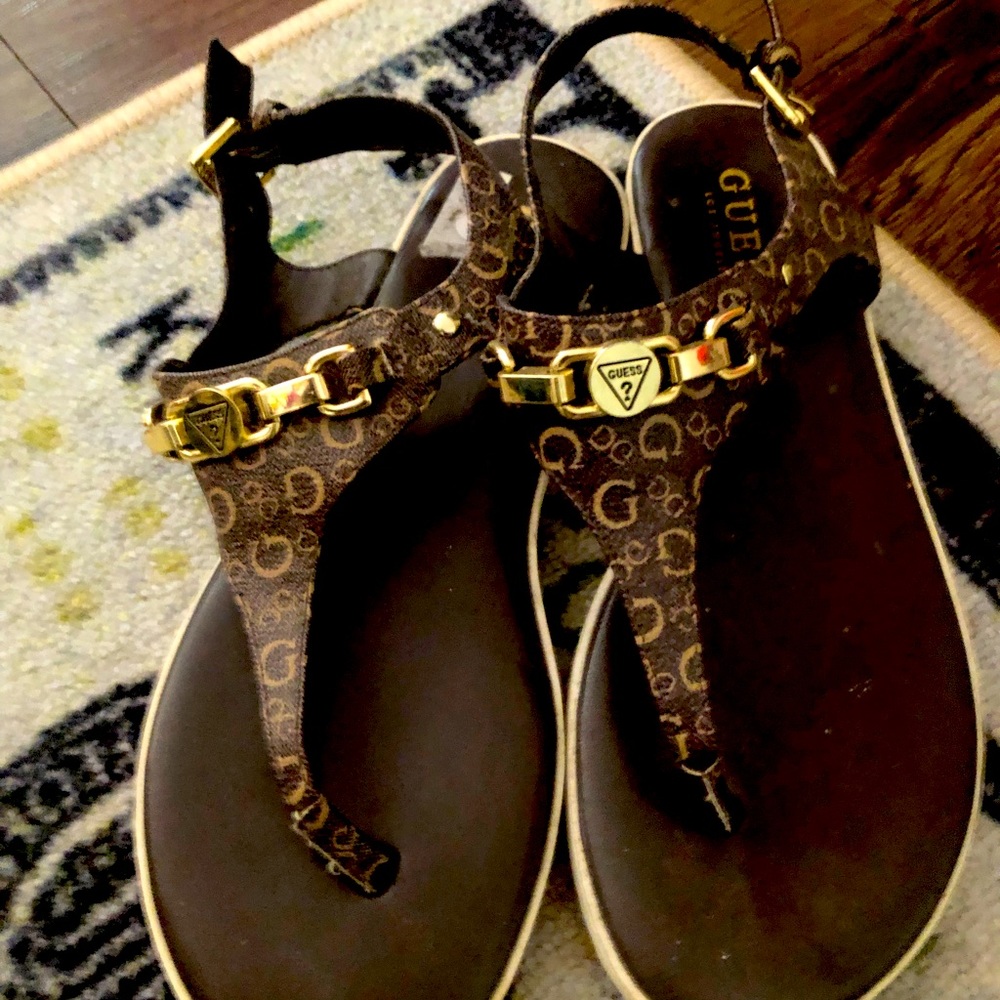 Guess slippers